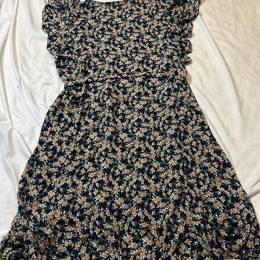 Max Studio Floral Print Ruffle Sleeve Tie Waist Dress Navy Pink Size 1X. NWOT - Picture 2 of 14